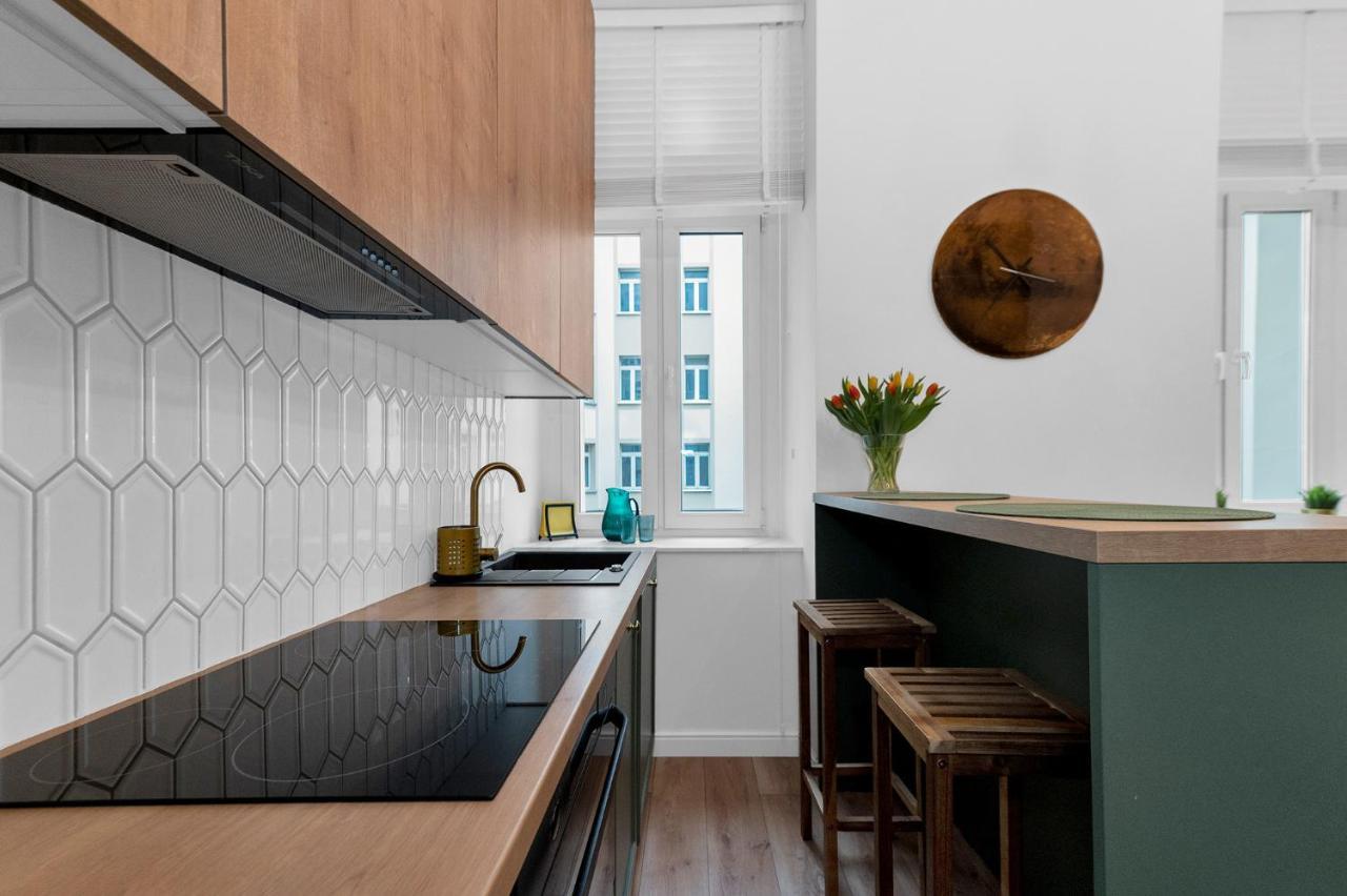 Polonia Apartment Centrum Z Miejscem Parkingowym Lodź Bagian luar foto